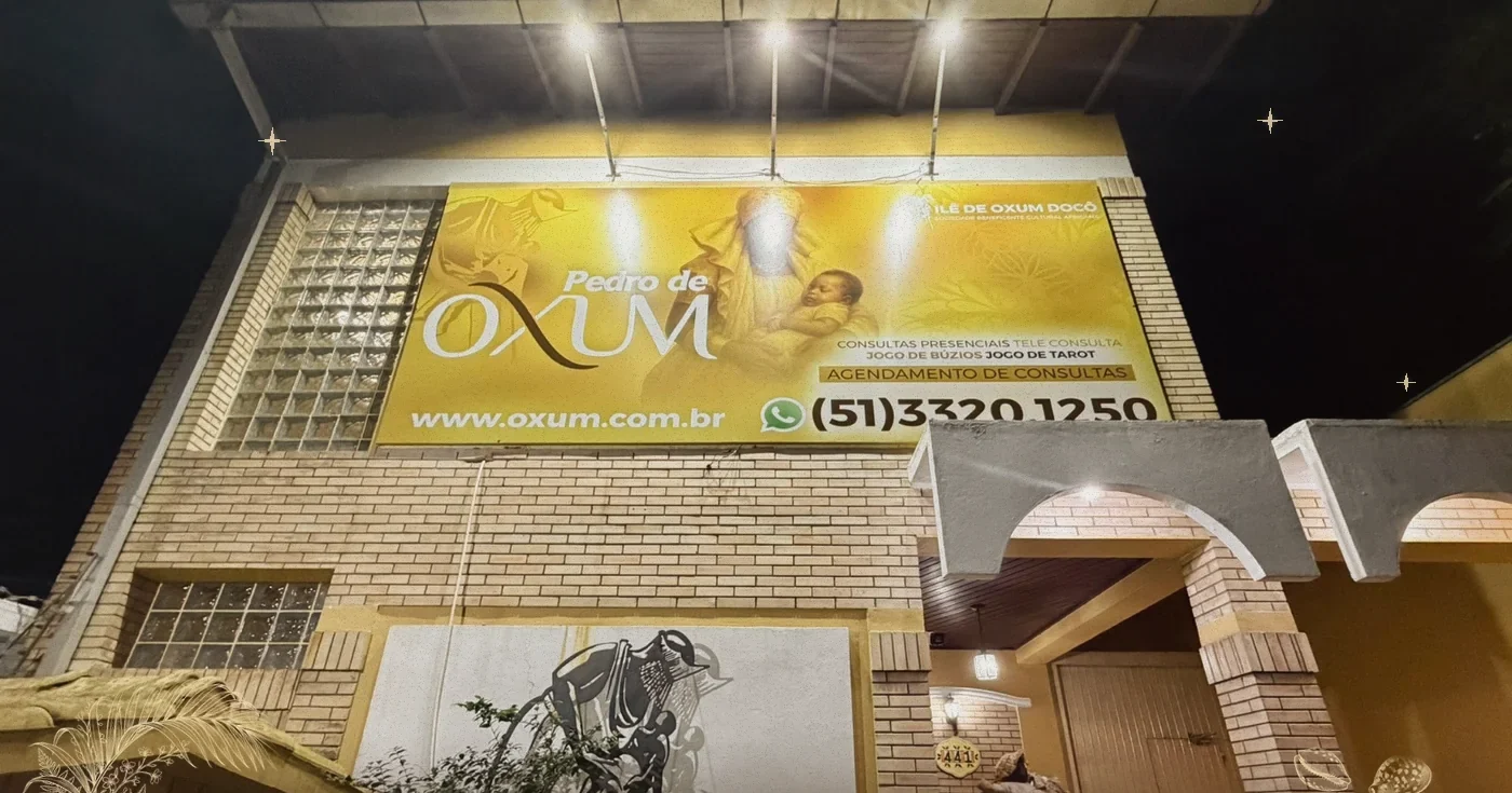 Fachada do Ilê Oxum Docô à noite